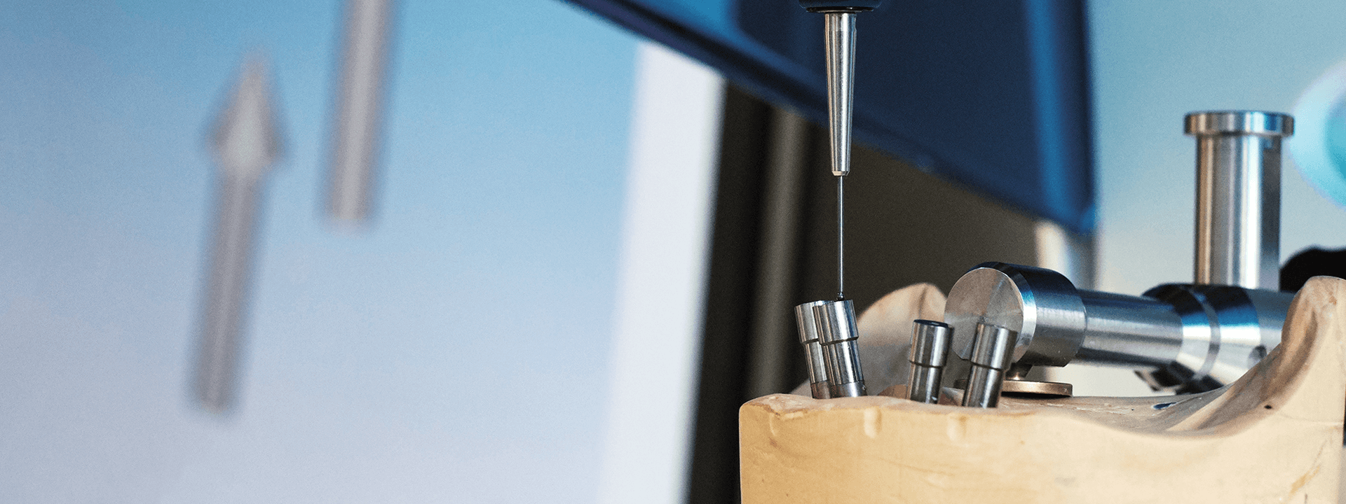 Banner DEDICAM manufacturing service